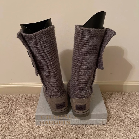 Ugg Boots - Picture 3 of 6